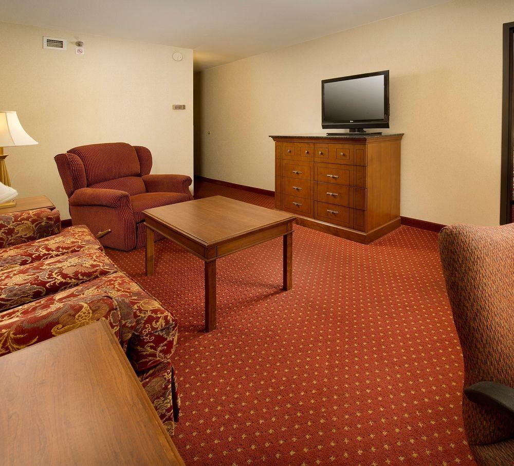 Drury & Hotel